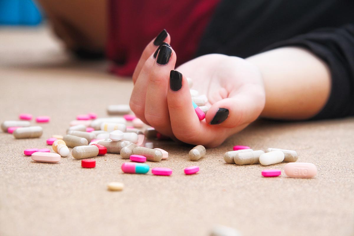 Las mujeres son más vulnerables a las drogas debido a las hormonas